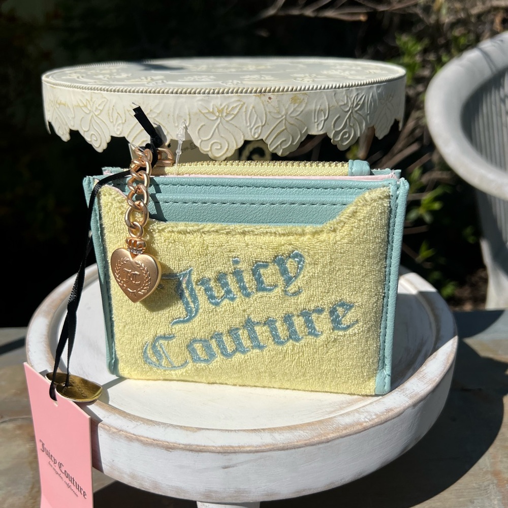 Gelato on the Beach Bifold with Pullout Yellow Pear Pastel Juicy Couture Wallet